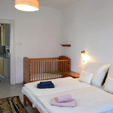Zöldfa8 Apartman *